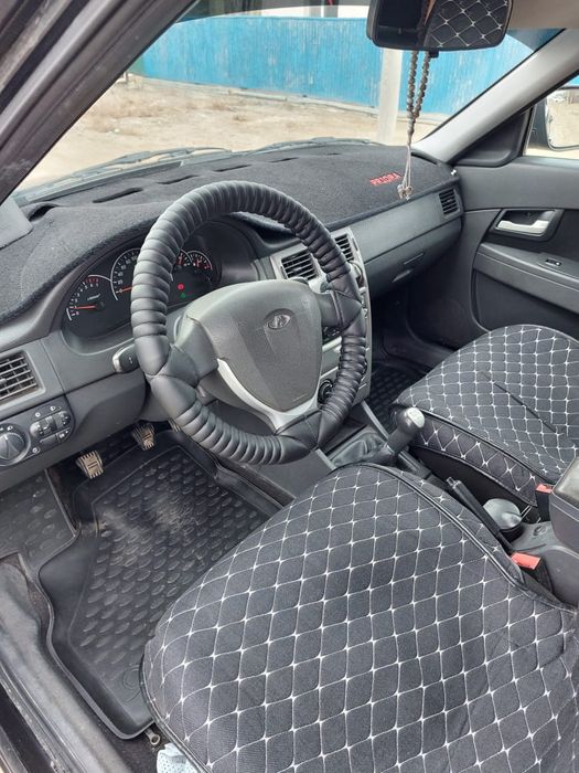 Продам приора 1 .В хорошем состояния