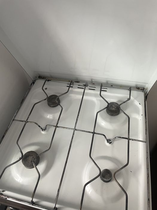 Продам газовую плиту