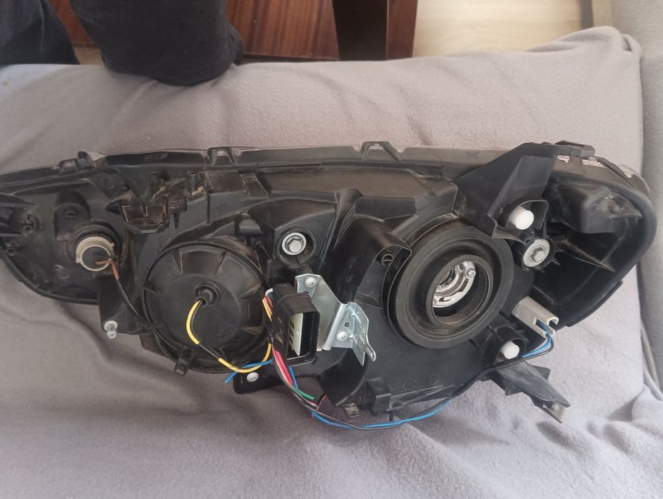 Продавам фарове за Mitsubishi Lancer TYC