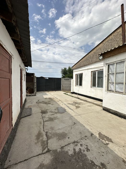 Продам дом залиний