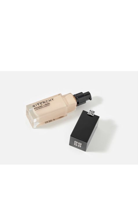 Тональный крем GIVENCHY  prisme libre glow.