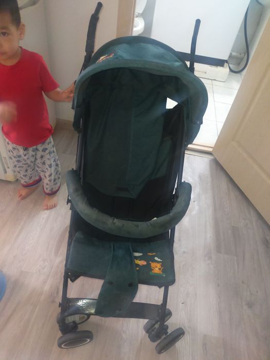 коляска детская ,трость .