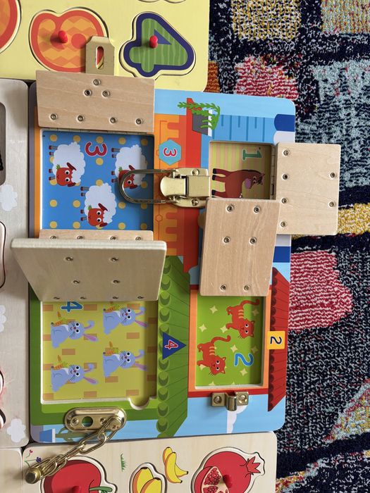 Jocuri/ stampile/ puzzle de lemn