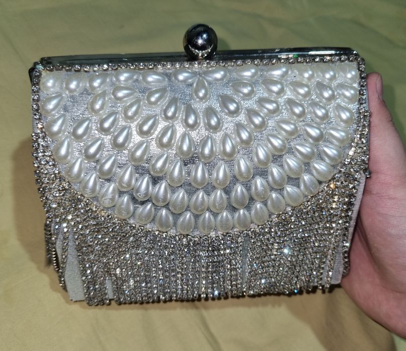 Vecherniy kelinlar sumochkasi