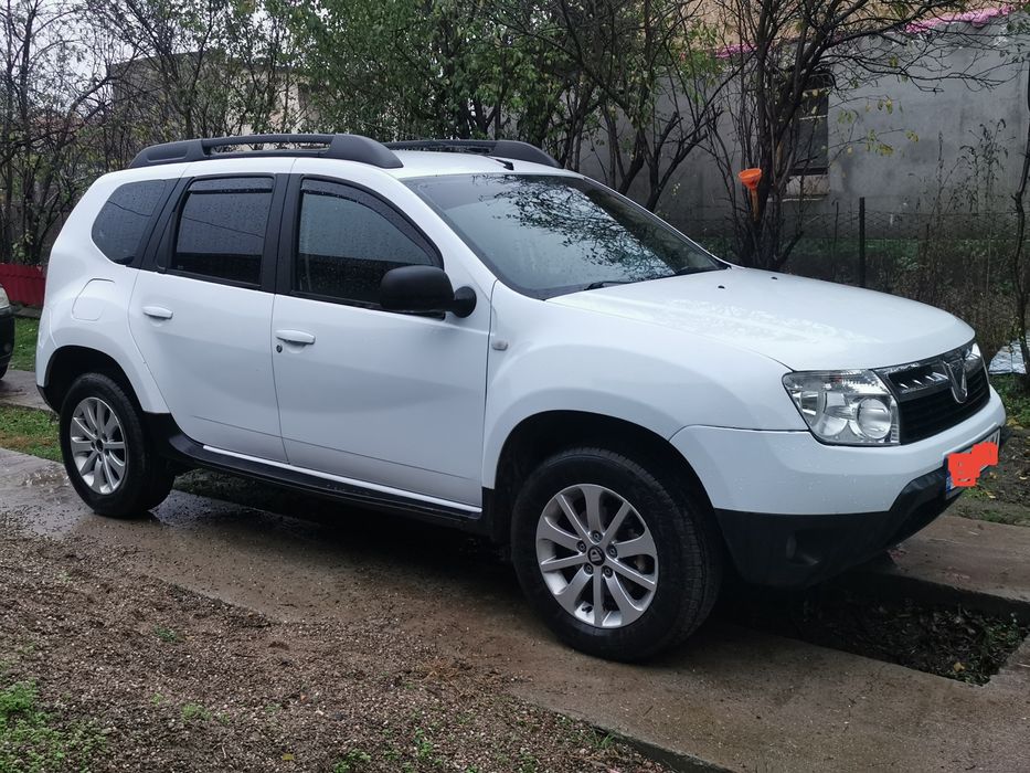Vând Dacia Duster 4x4