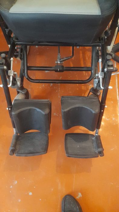 Коляска инвалидная