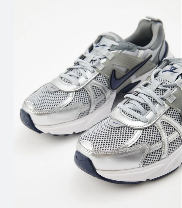 Кроссовки Nike V2K Run