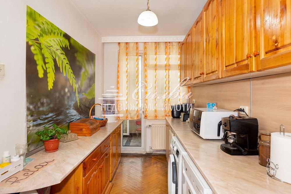 Многостаен ТУХЛЕН апартамент - кв. Куршун чешма!