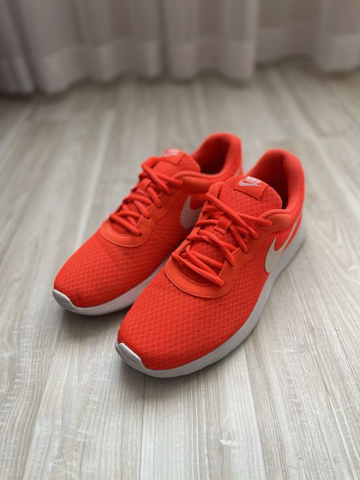 Маратонки nike 44