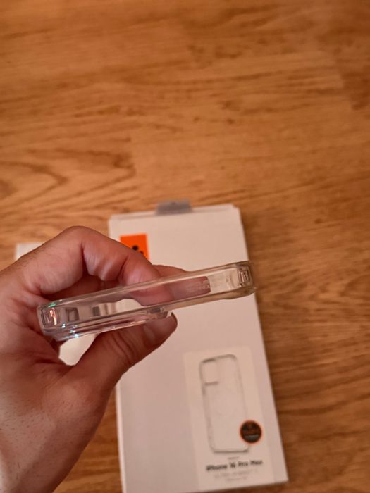 Vand husa Spigen Clear Case Ultra hybrid ''T'' Iphone 16 Pro Max