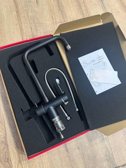 Продается кухонный кран хоффман