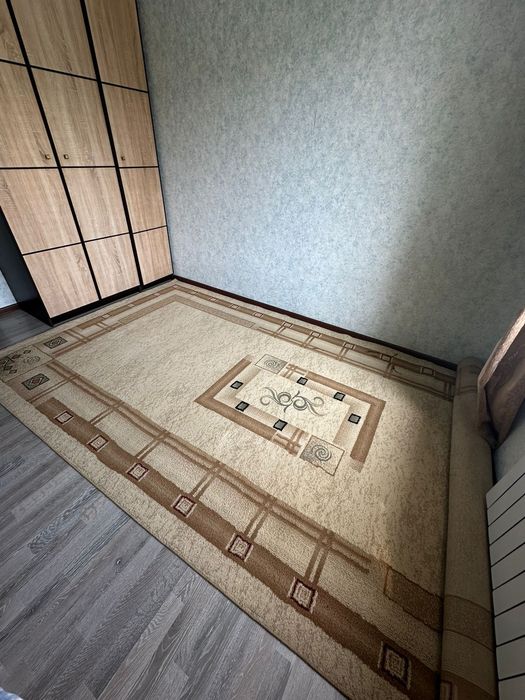 Продам ковёр 4*2
