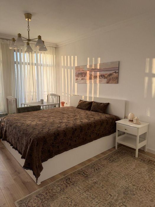 Дава се под наем Тристаен апартамент в София, Витоша - 100 кв.м за 1296.42 € - Снимка #6