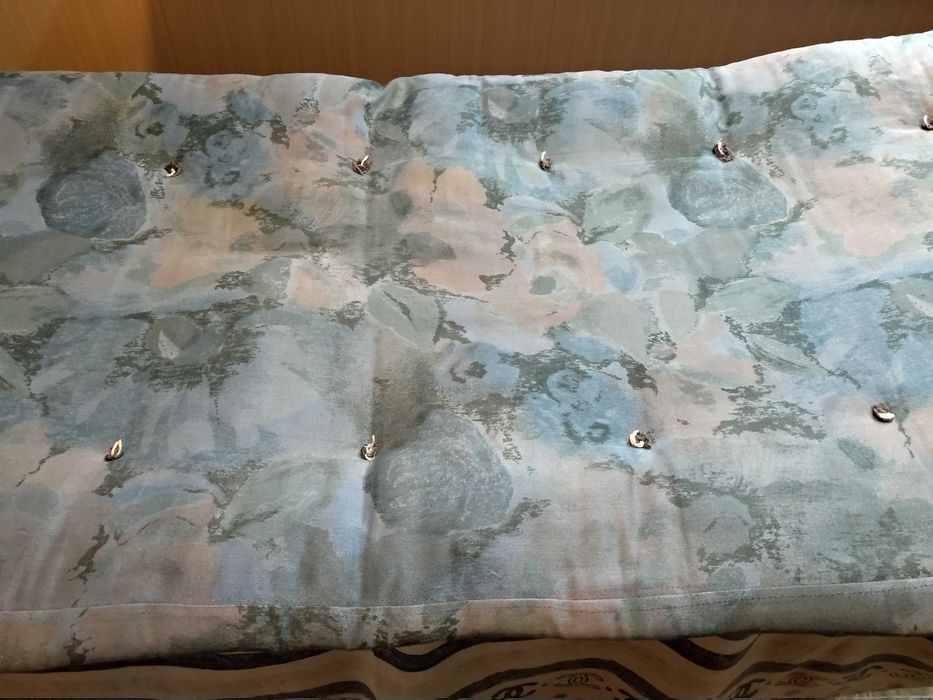 Матрас, курпача, подушка.