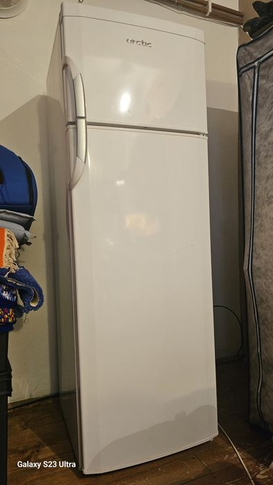 Frigider cu 2 uși ARTCTIC 250 litru