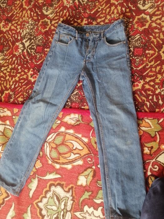 Продам джинсы уни