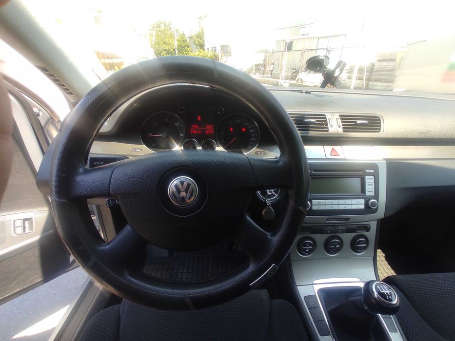 Лек автомобил Фолксваген Пасат 1.9TDI