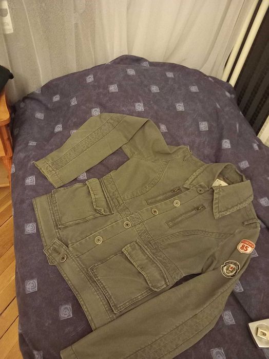 Тънко сиво. яке.