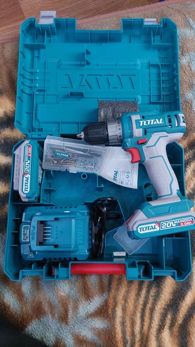 Шуруповерт Тотал