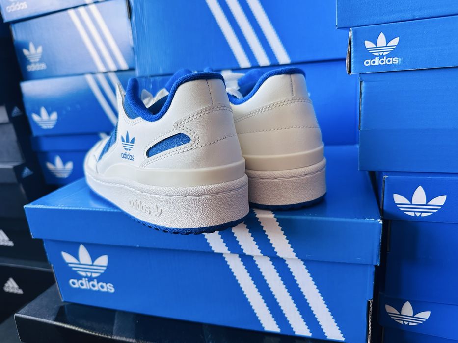 *Чисто Нови* Adidas Forum Low Cl *Core White & Royal Blue*