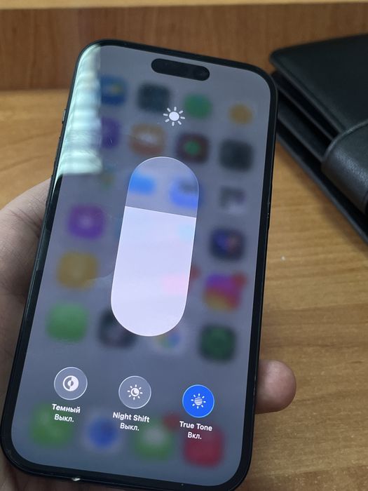 продаю iphone 15 черный