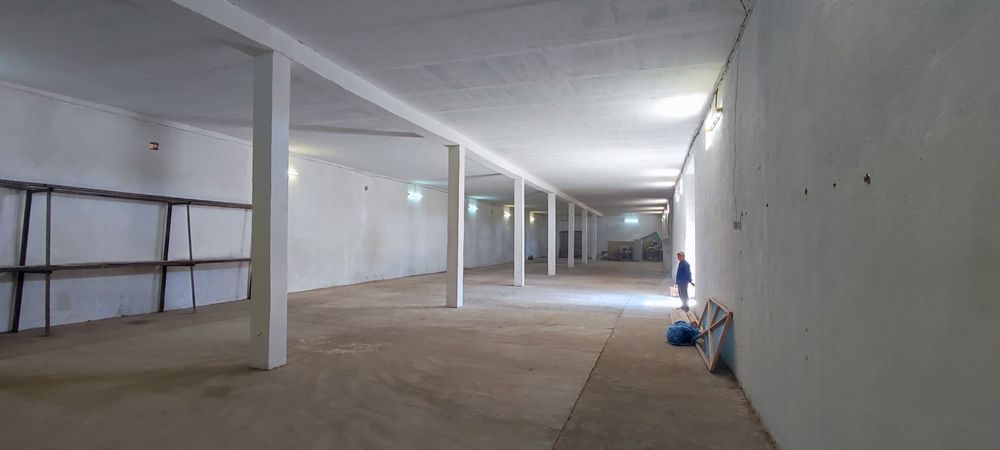 Карши шахри. Ижарага склад шахар ичида жойлашган. Аренда складского по