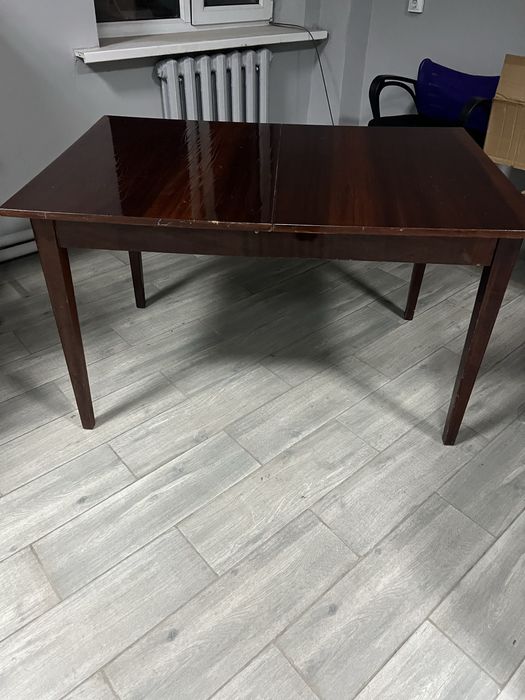 Продам стол раздвижной