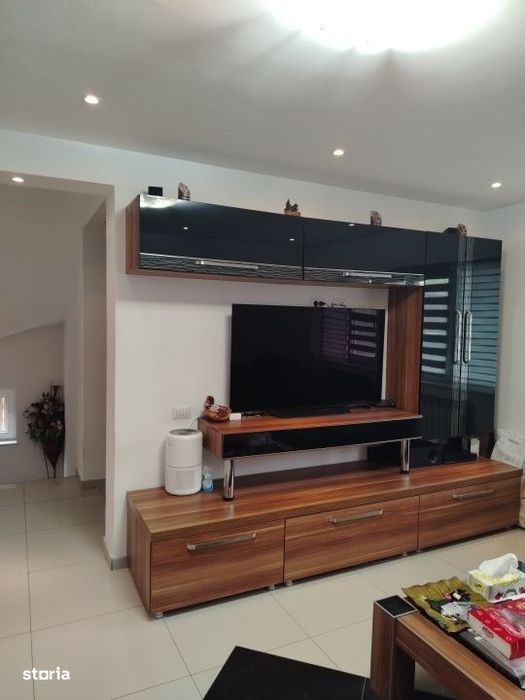 Casa S+P+1+M , zona Ford , teren 329 mp