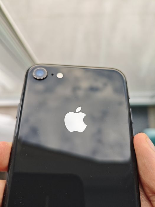 iPhone 8 64gb urgent