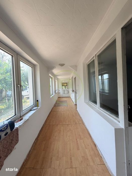 Casa cu teren de 1.651 mp si iesire directa la lac | Feldioara, Brasov