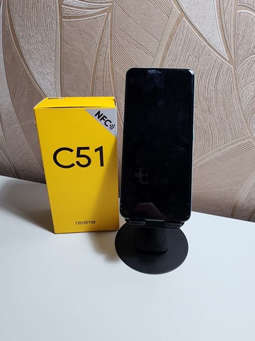 Продам телефон реалми в хорошем