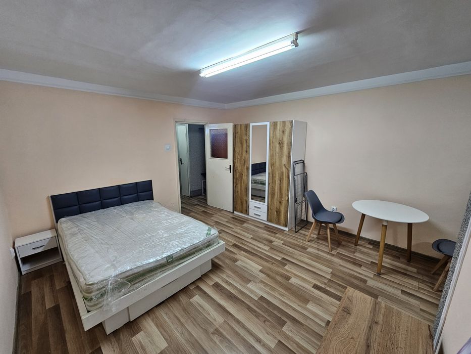 Inchiriez garsoniera zona Mănastur Toskana