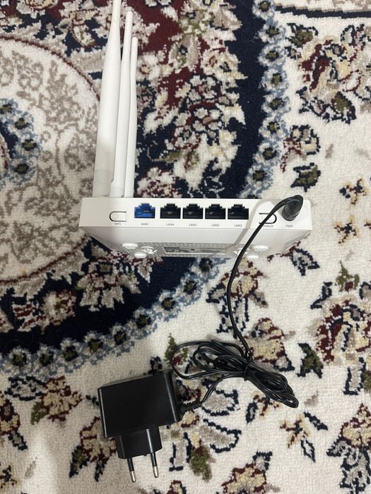 Продаю вайфай роутер