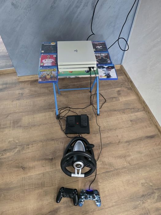 PlayStation 4 Pro 2 tb