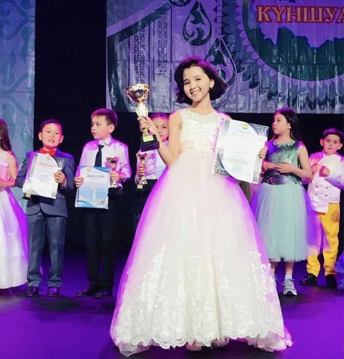 Продам платье