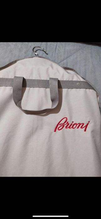 Продам пиджак Brioni оригинал