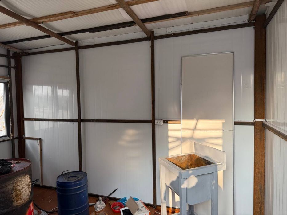 Продается Новая бутка 3х4м. высота 2.7м.