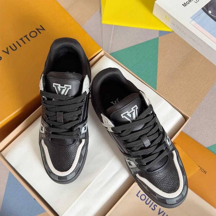 Adidasi Louis Vuitton Trainer Premium