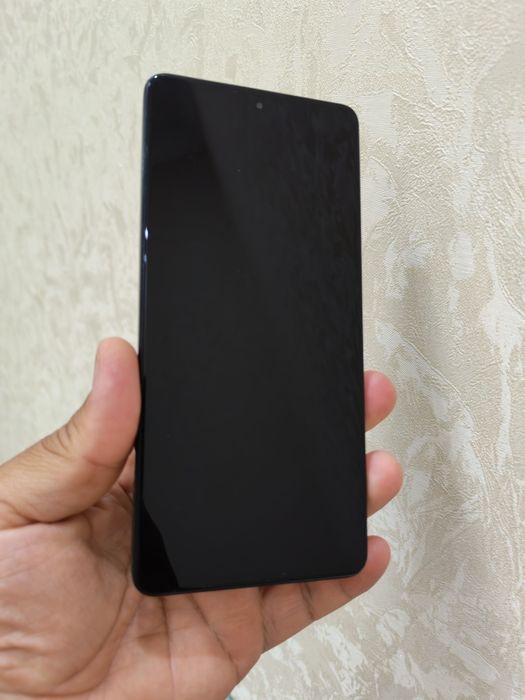 Poco x5 pro 5g.  Ram 8+4 GB 256 GB