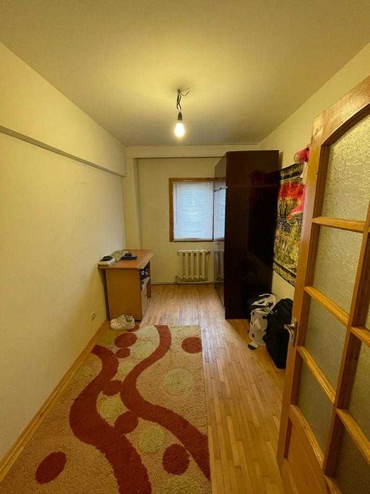 Apartament cu 4 camere