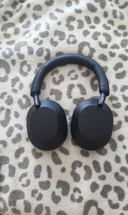 sony Wh-1000xm5 слушалки