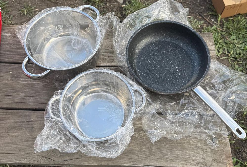 Продам набор кастрюль