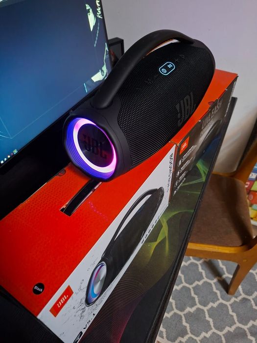 Колонка JBL boomsbox3