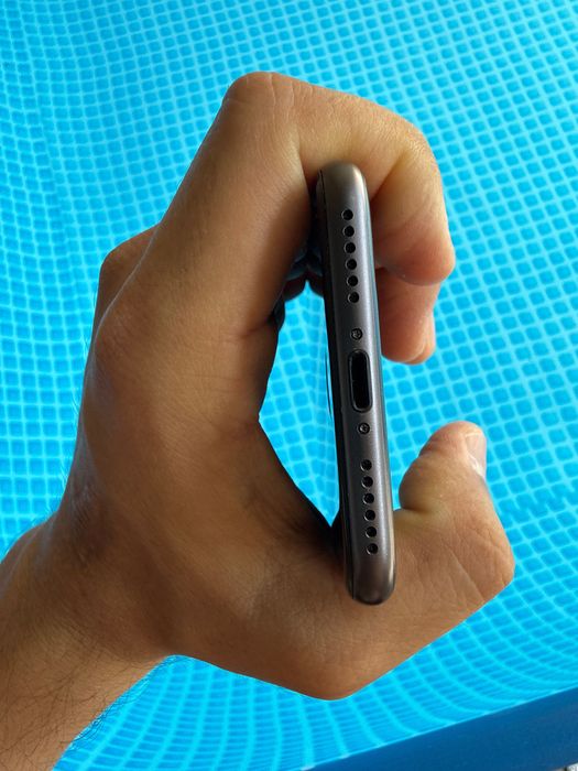 iphone8 64G почти идеал холатда бунака состояния жуда кам