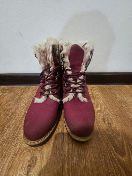 Продам обувь туфли/ сапожки 36-37 размер