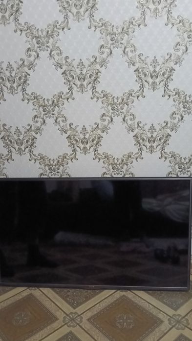 Телевизор LG продам