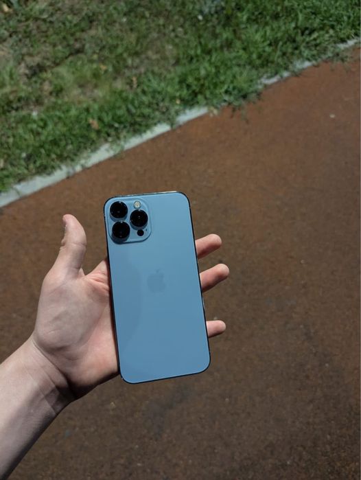 Продам iPhone 13 Pro Max