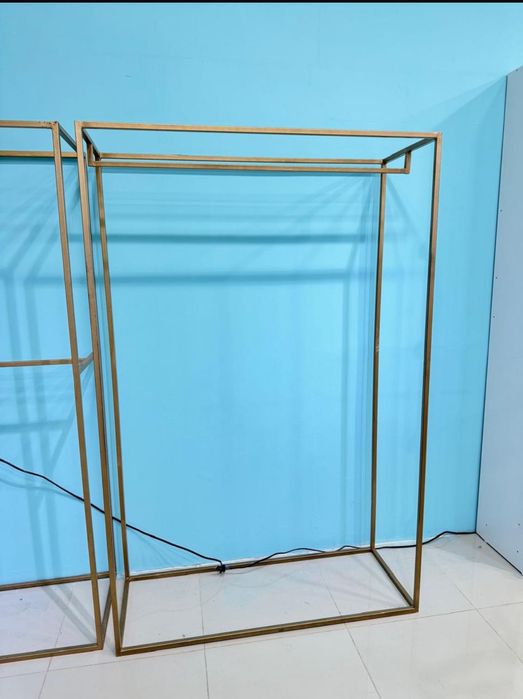 Продается лофт манекены (железные)