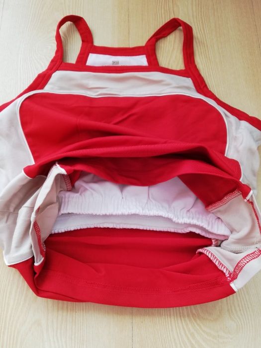 Спортни дрехи 2бр. за 10лв.