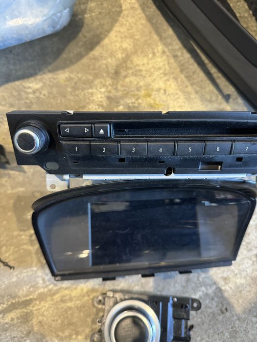 Малка фейс навигация бмв е60 е61 bmw e60 e61 feis navigaciq malka